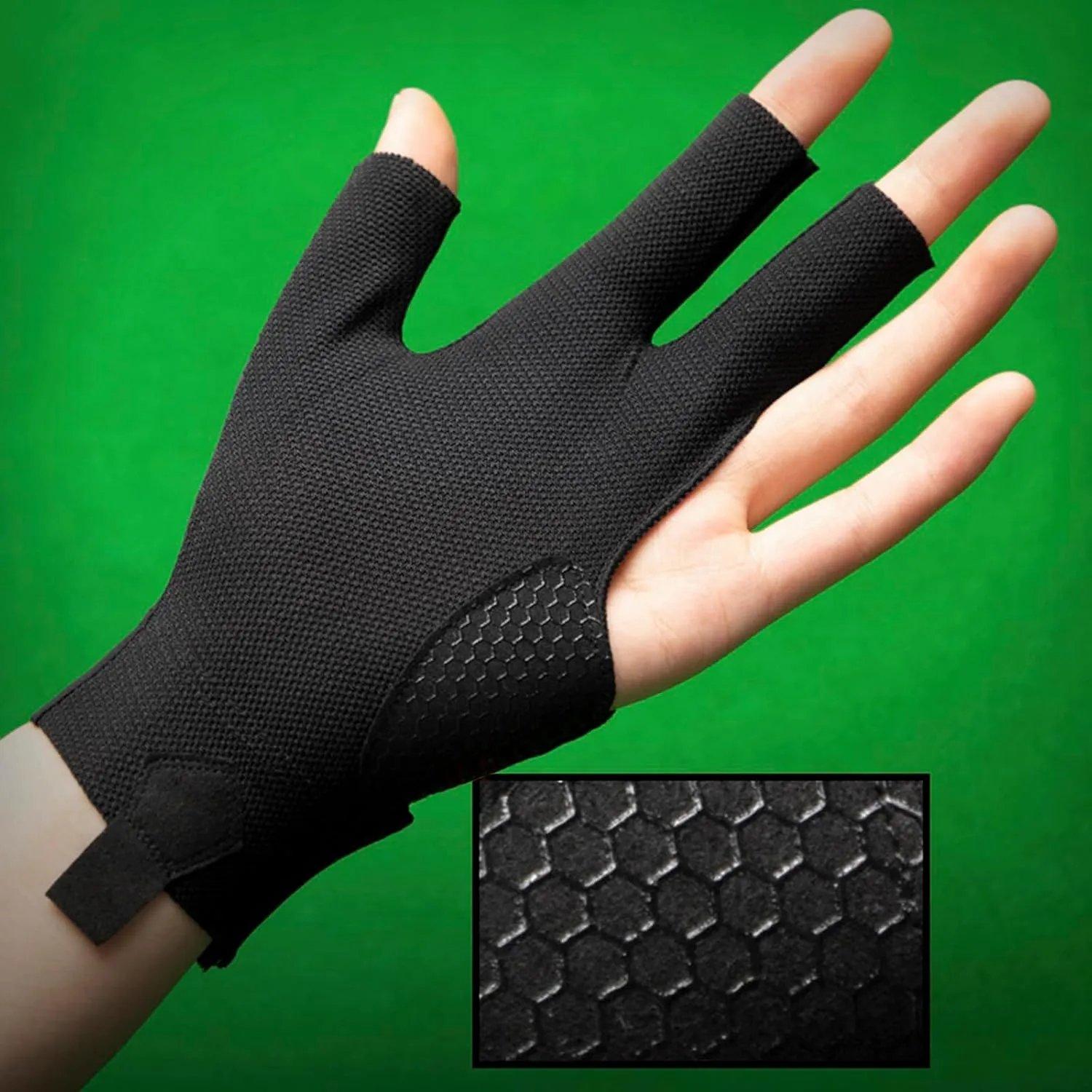 3 Fingers Billiard Gloves Unisex Left Hand Non Slip Breathable Durable Obstacle Billiards Pool Single Gloves Snooker Sports Hand Wear Accessory