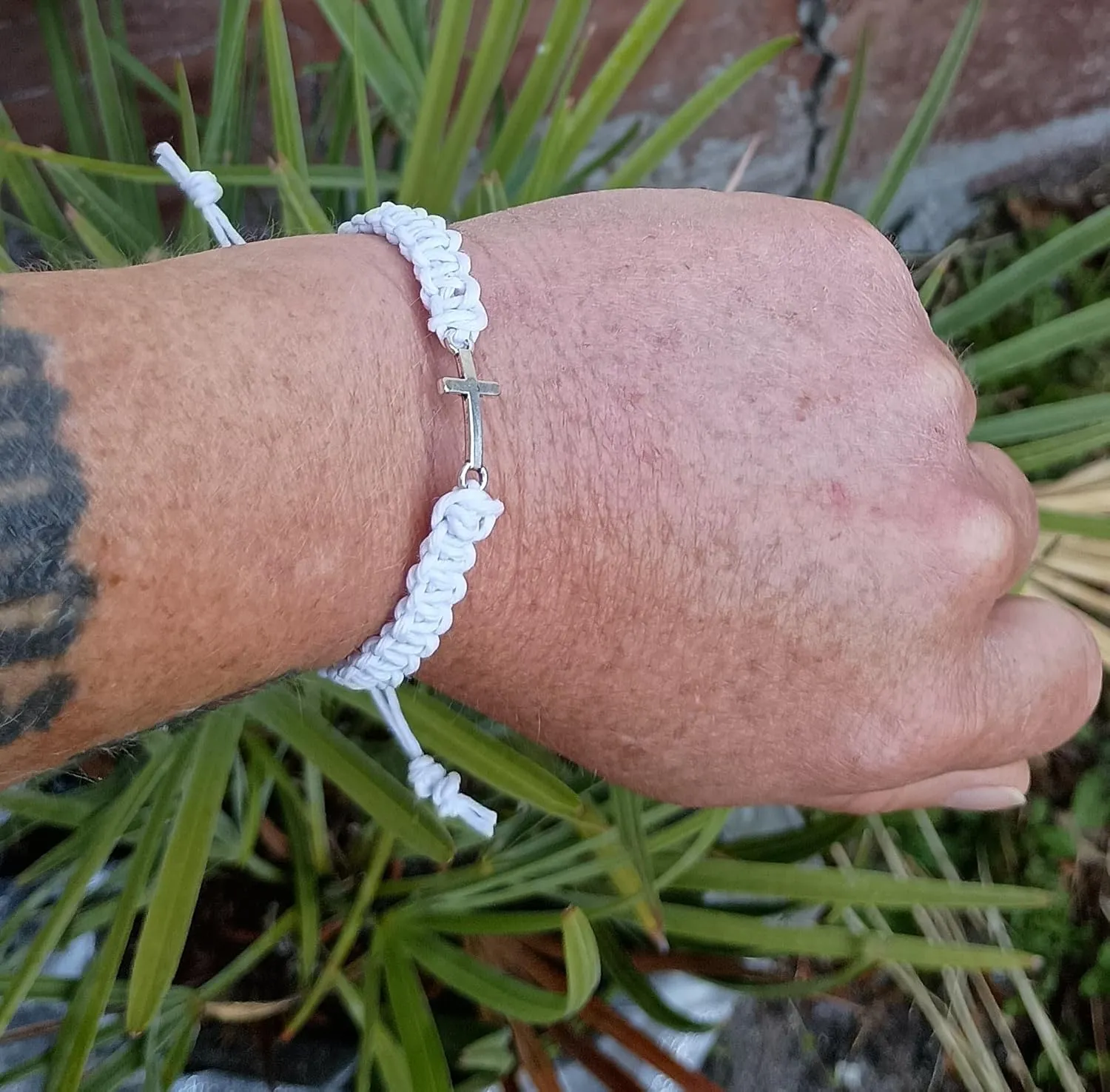 Cross Hemp Bracelet (White)