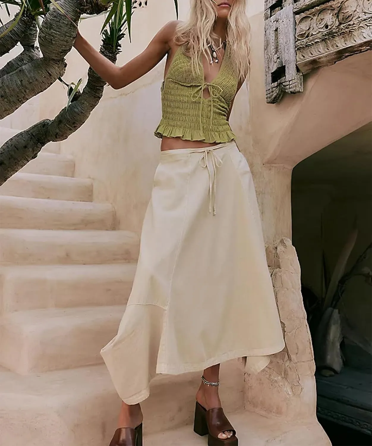 Halter Tops for Women Y2k Shirred Summer Tops Ruffle Tie Front Shirts Smocked Cami Crop Tops Sleeveless Going Out Tops